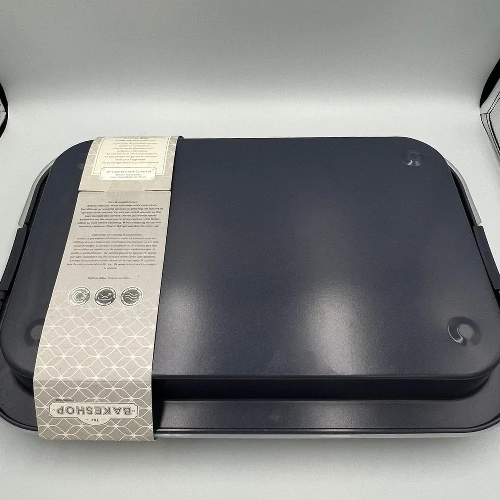 The Bakeshop Cake Pan 16in Gray New 1pc Nonstick Carry Lid 221472